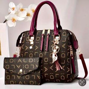 NWT Gorgeous 2 Pcs Black Burgundy Pebble Grain Top Handle Crossbody Bag & Pouch